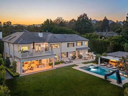 0809-ben affleck home 1 MLS zillow