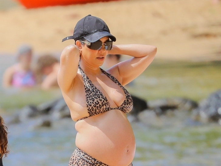 Kourtney Kardashian Shows Off Baby Bump On Hawaii Beach