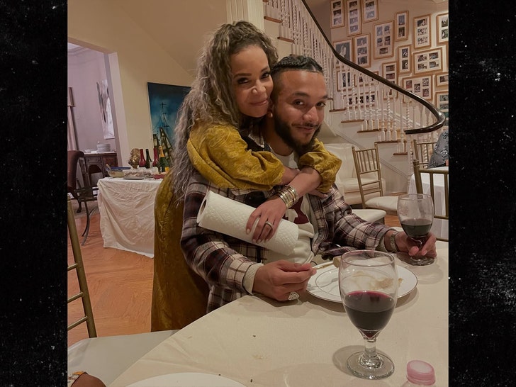 Sunny and Gabriel Hostin INSTA 1
