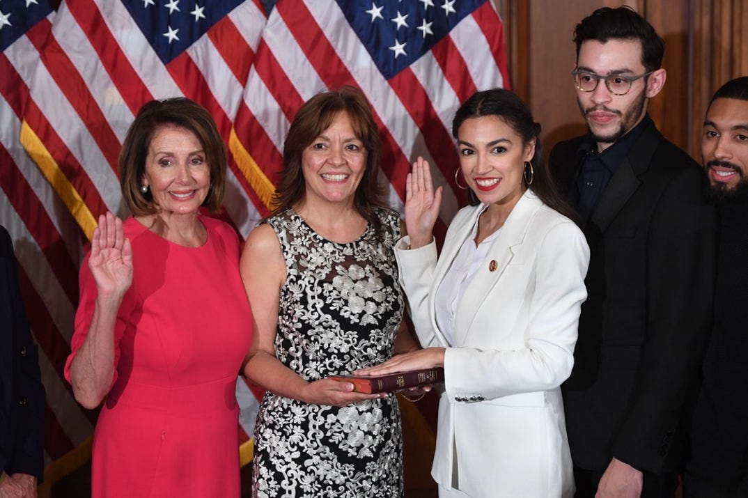 Alexandria_ocasio-Cortez_congress_photos6