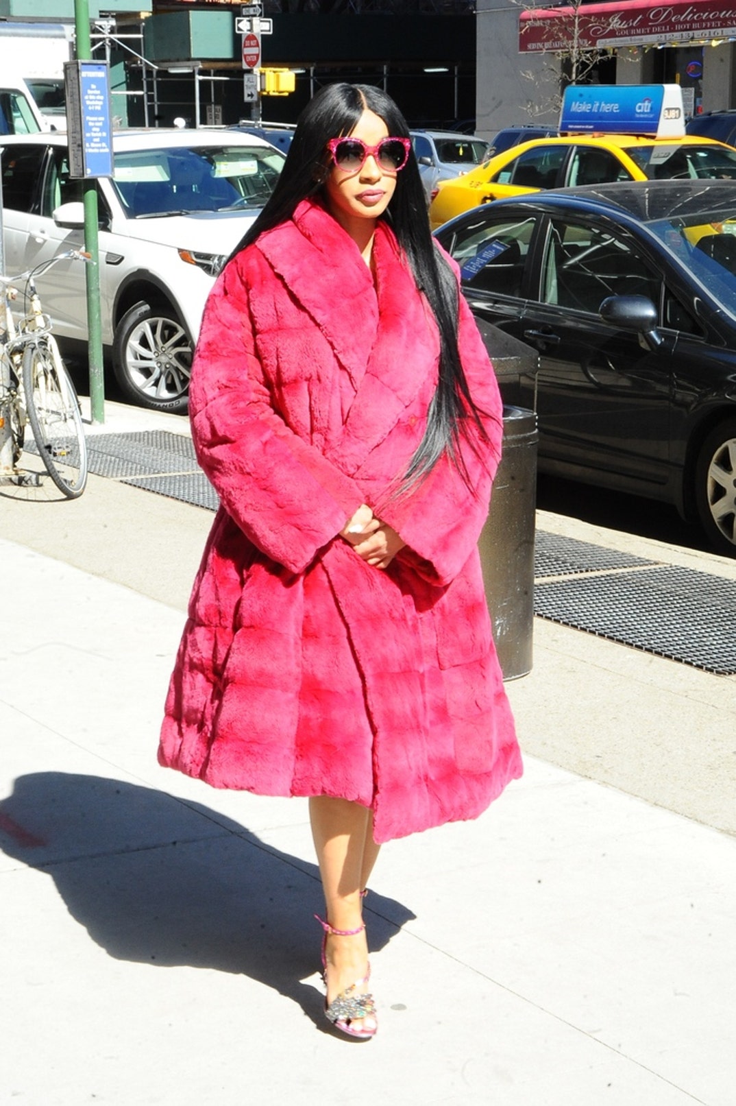 Cardi B Fashion Style Beauty Clothes photos 0