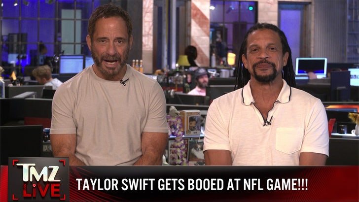 100323_tmz_live_taylor_booed_kal