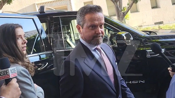 alan-jackson-entrance-kal-01-07-2025