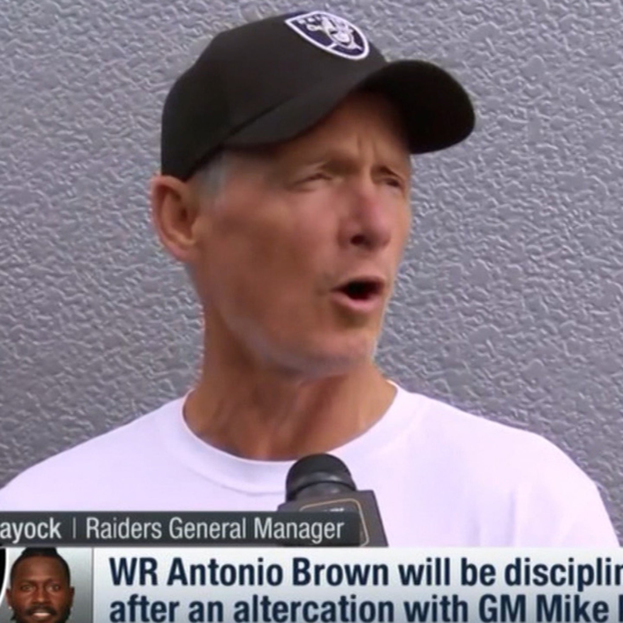 Antonio Brown threatened to punch Raiders GM Mike Mayock, report says 