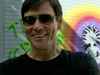 0605-jim-carrey-tmz-art-studio-ipad