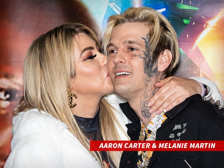 Aaron Carter y Melanie Martín