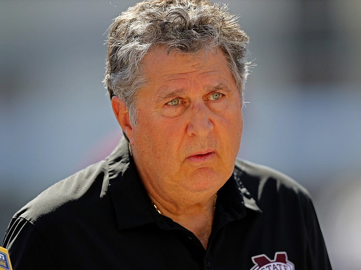 Mississippi State coach Mike Leach