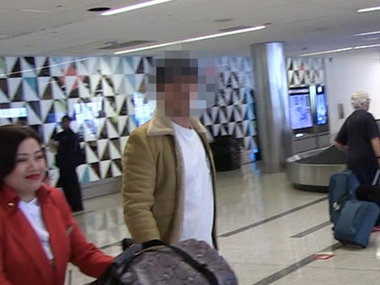 guess-who-orlando-bloom-primary-07-11-2025