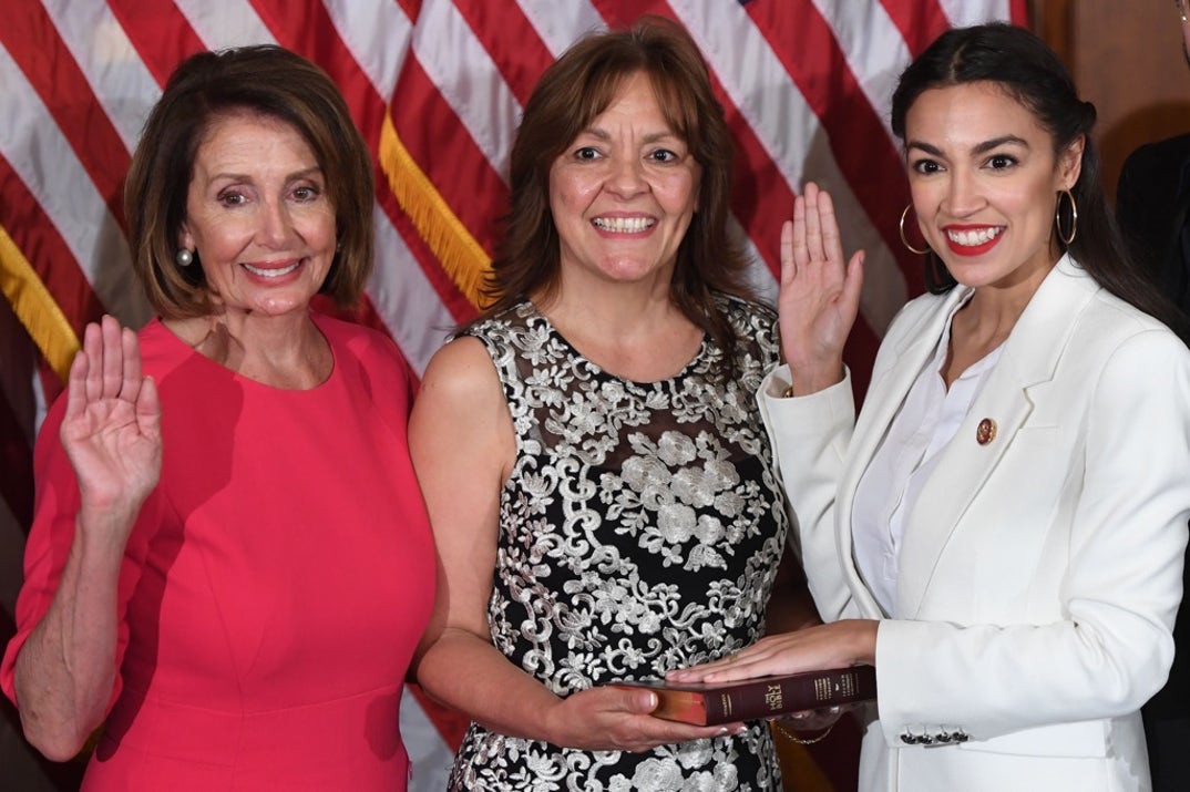 Alexandria_ocasio-Cortez_congress_photos7