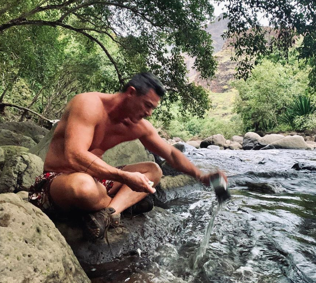 luke-evans-shirtless-hot-photos14