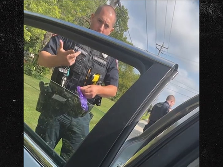 Cop plants drugs in mans car