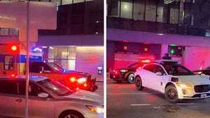 030226_waymo_emergency_vehicles_primary