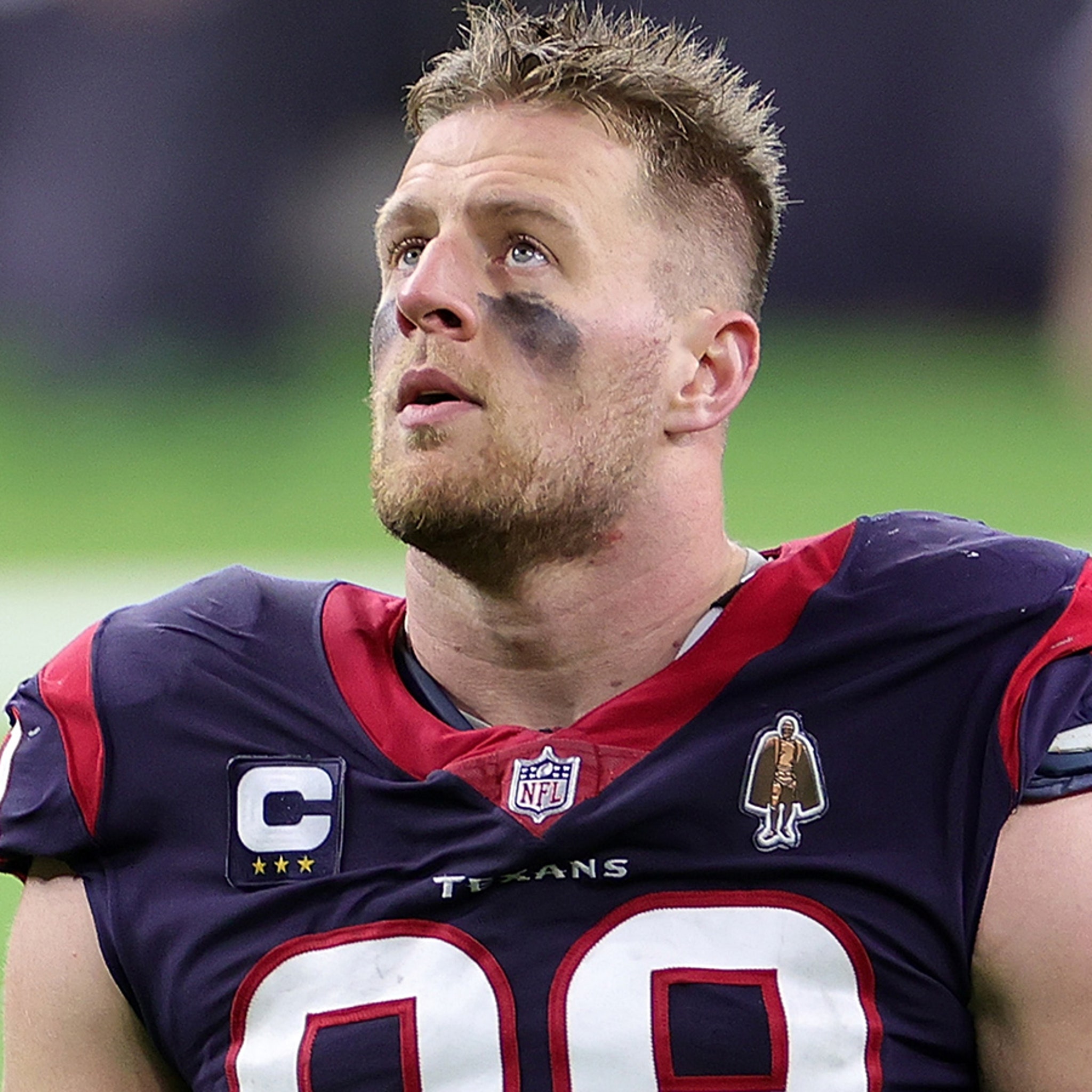 Fan asks J.J Watt to sign T.J. Watt's Steelers jersey during