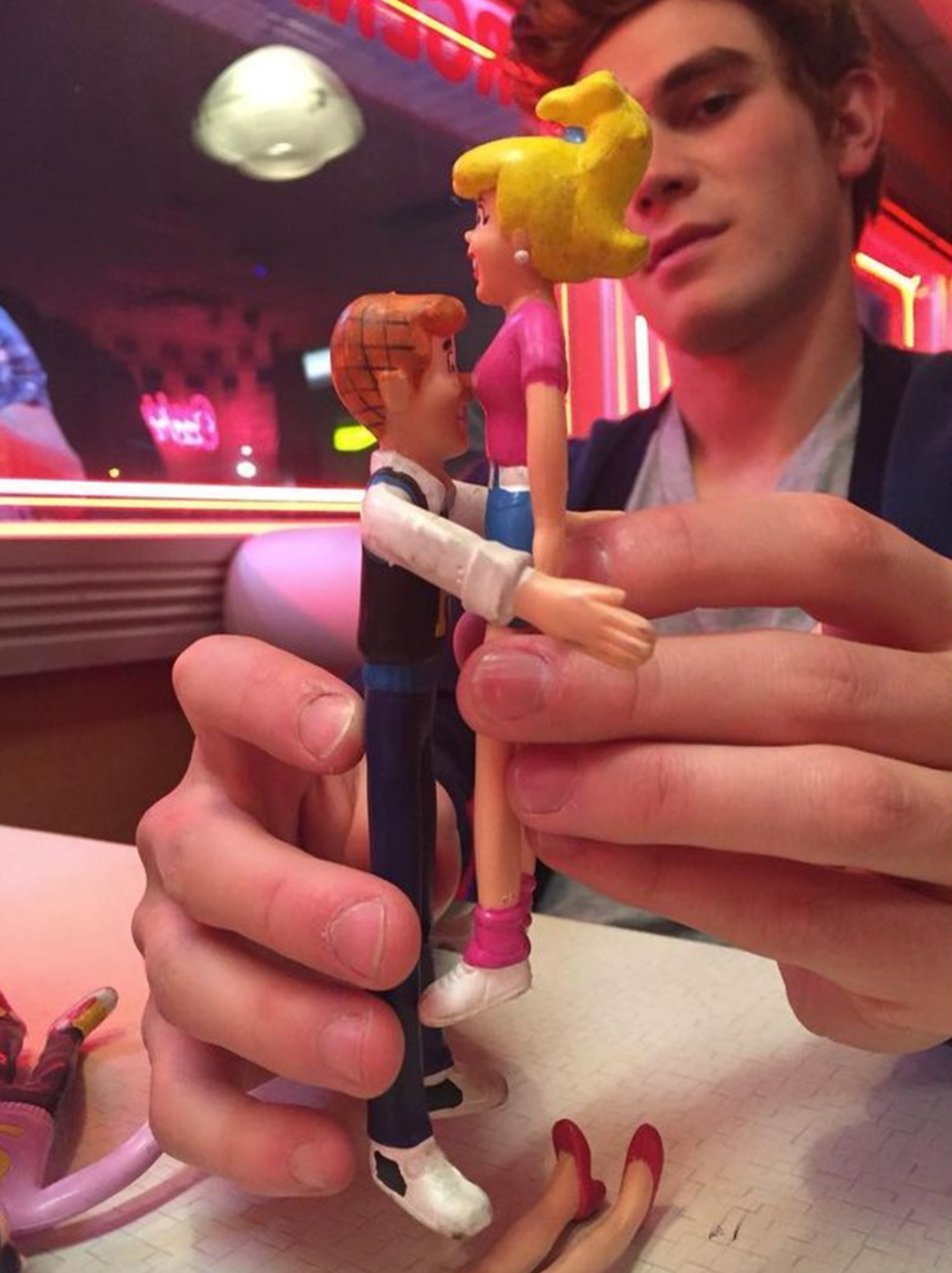 riverdale-behind-the-scenes-photos30