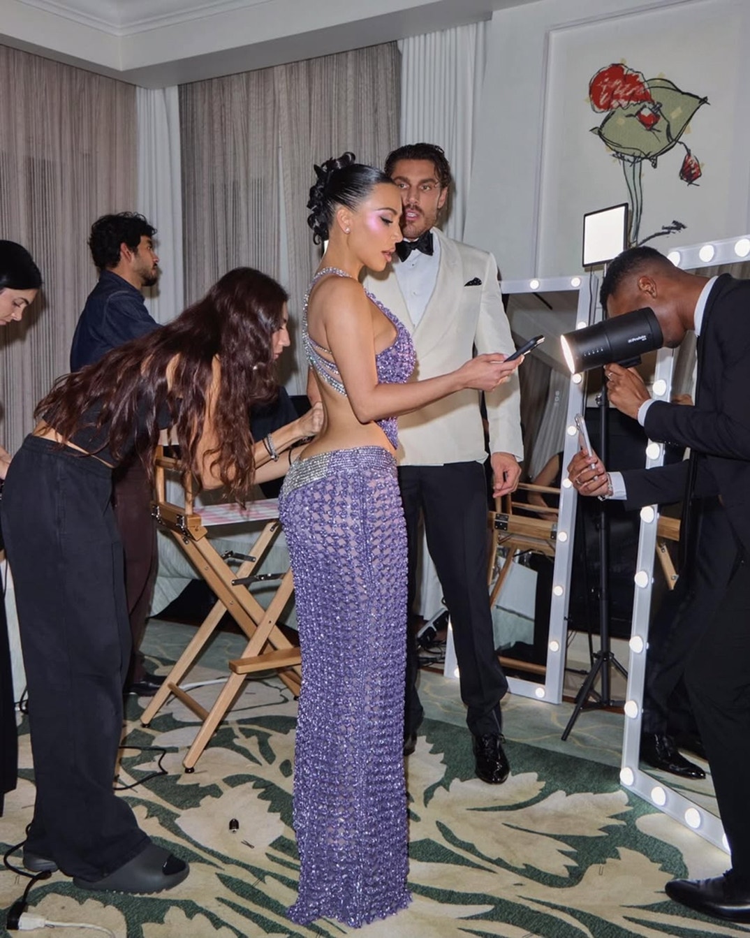 Kim Kardashian James Bondb1