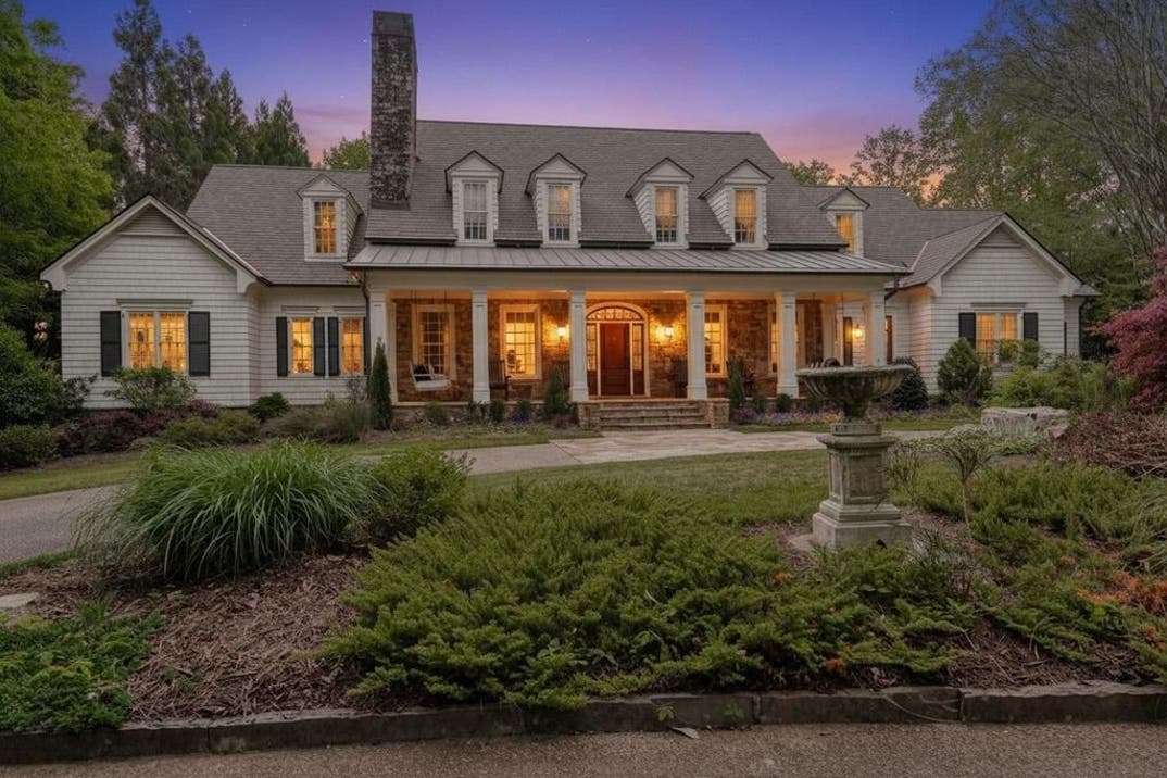 Josh Brolin Home 33