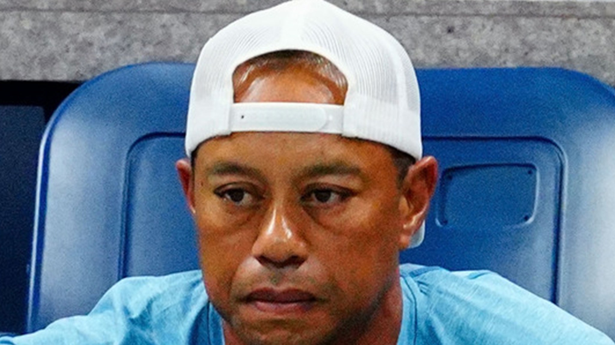 Tiger Woods zieht sich aufgrund einer Beinverletzung vom Masters zurück