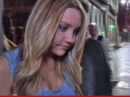 0824_amanda_bynes_tmz