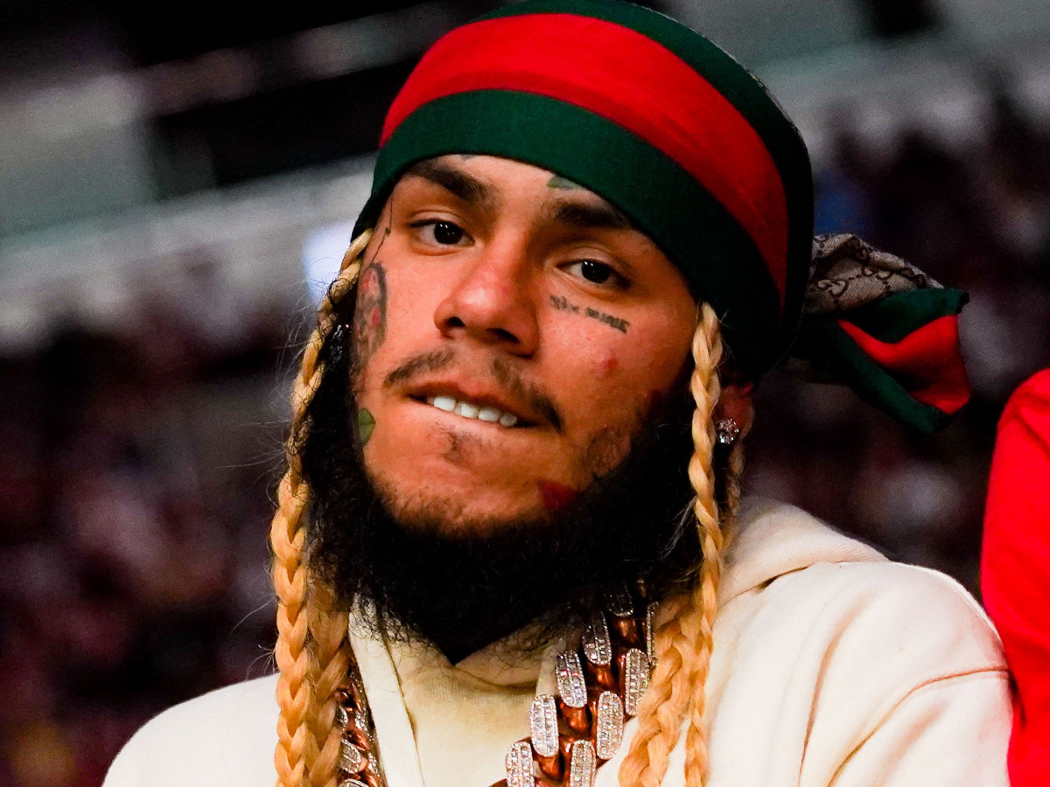 Tekashi 6ix9ines Ex-GF Hits Him With Revenge Porn Lawsuit