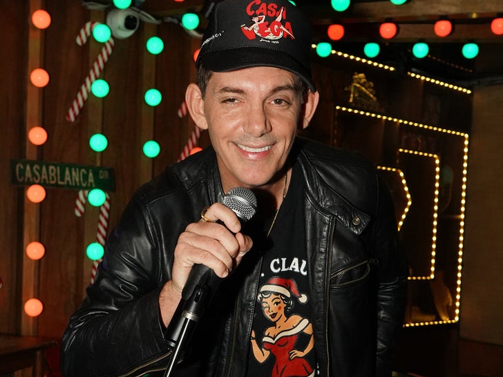 Lukas Haas Performs New Song ‘Christmas Cheers’ At Anderson Paak's Music Bar