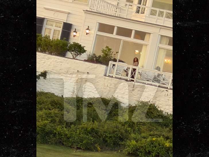 taylor swift abigail rhode island 2