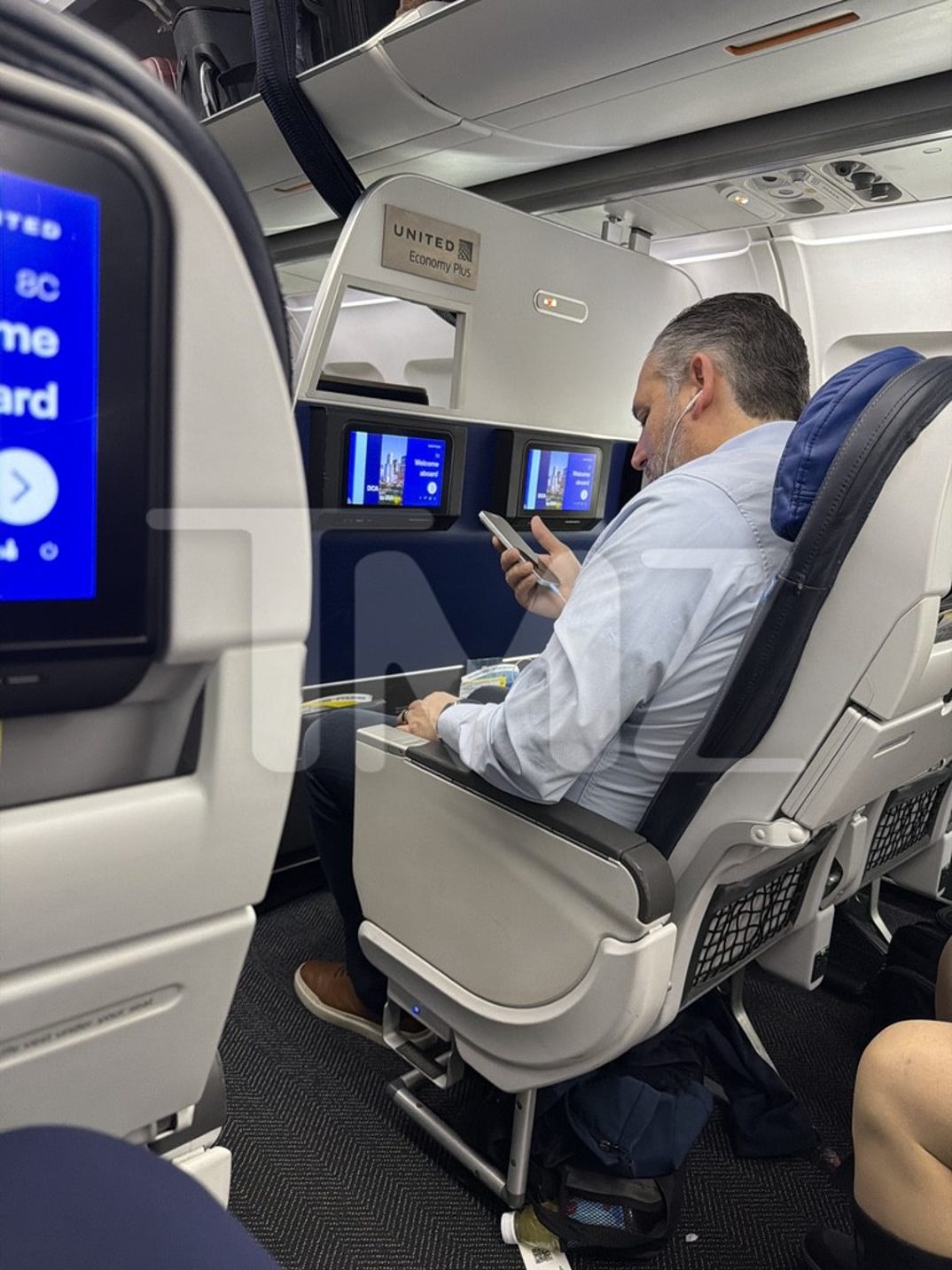 Ted Cruz  at Ft. Lauderdale Airport 3/31/26