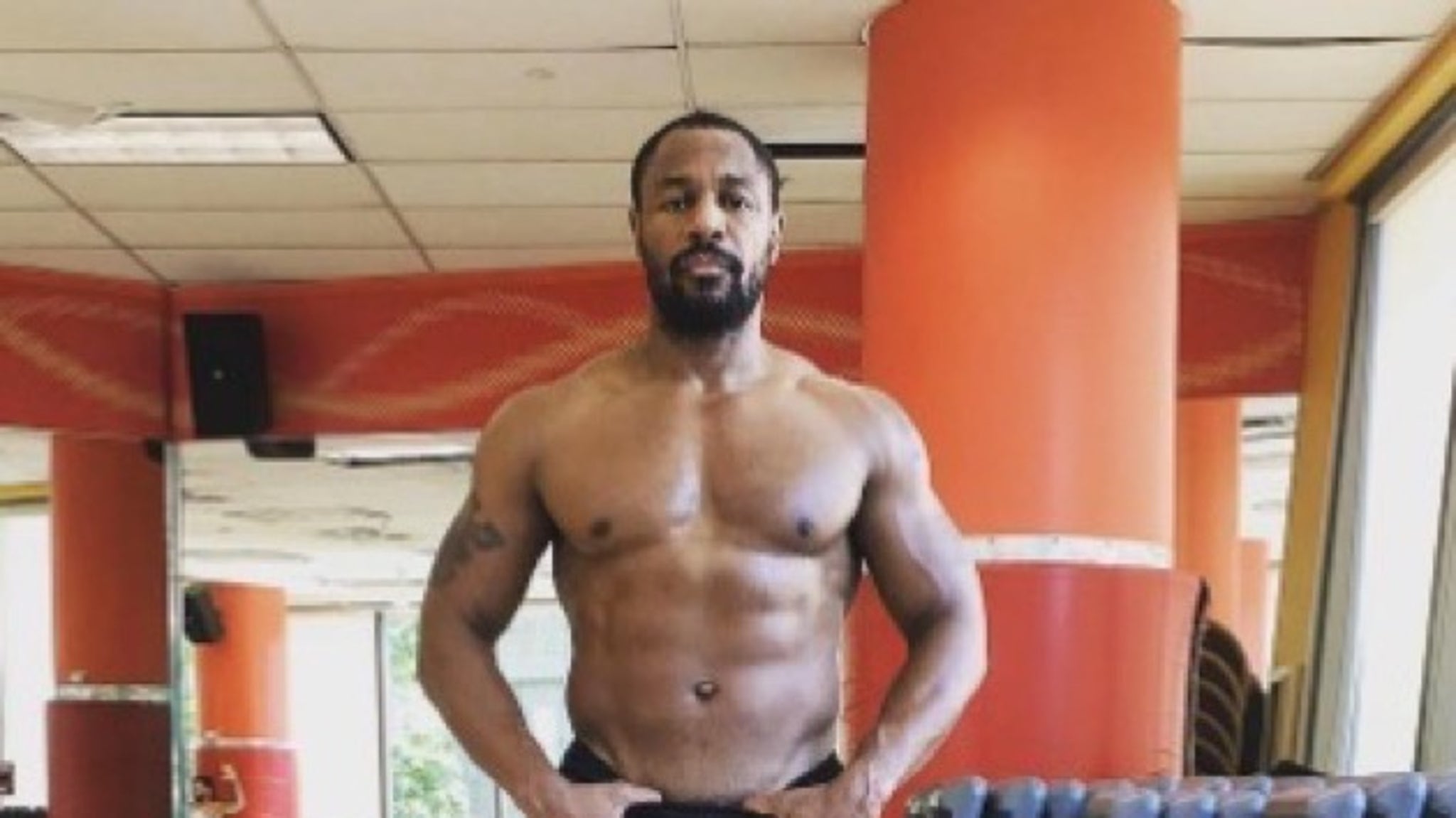 RnB Singer Tank's Hottest Shots