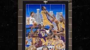 Lakers Legends Amazingly Painted On Outdoor Court In L.A., Kobe, Shaq, Pau & More!