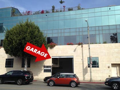 0328_garage_photo_tmz