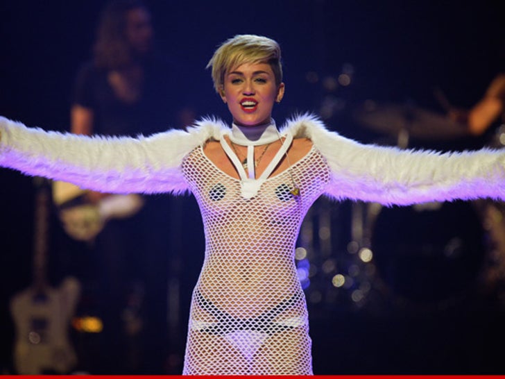 0922_miley_cyrus_getty