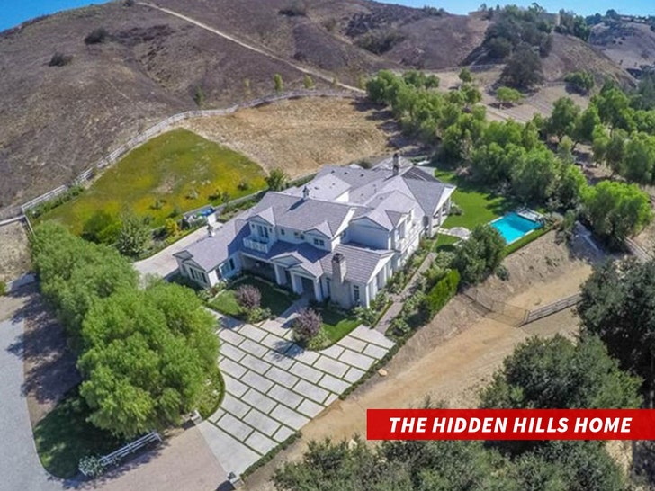 0910-kylie-jenner-hidden-hills-home-crisnet-01