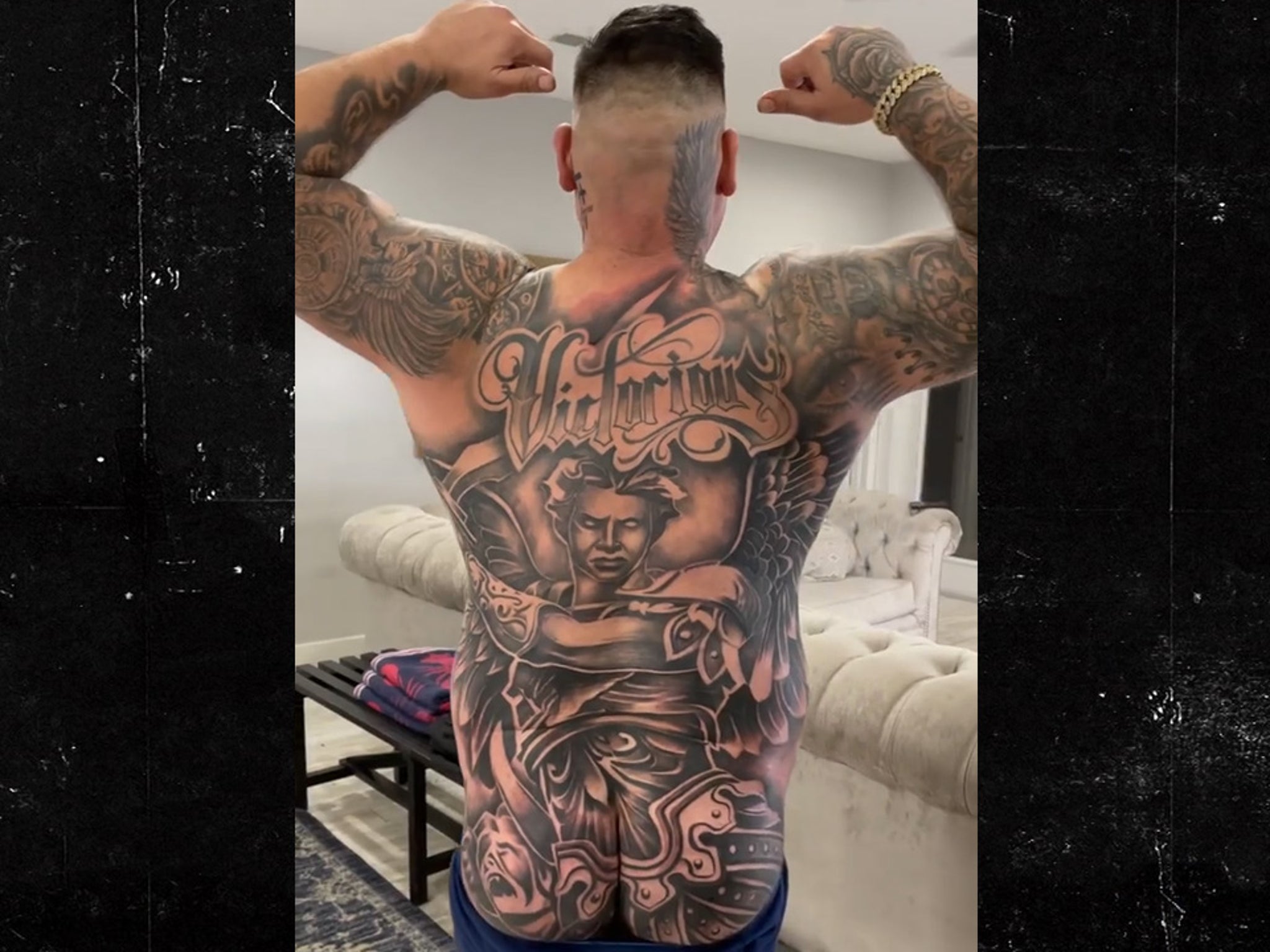 Boxing Star Andy Ruiz Gets Massive Backside Tattoo, Butt Cheeks Included!