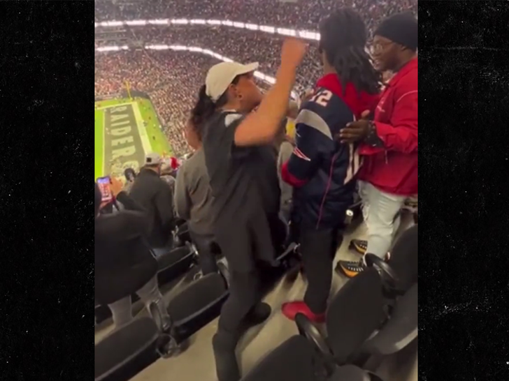 Robert Kraft Invites Heckled Patriots Fan To Game After Viral Video