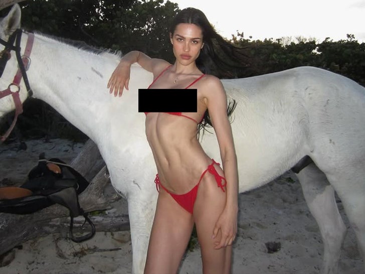 0529-amelia-gray-hamlin-hot-shots-sub1_720