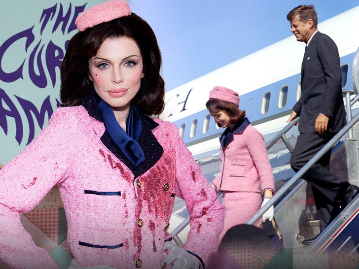 julia fox costume main getty 4