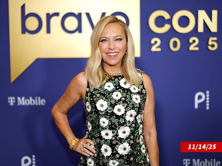 'RHOBH' Kathy Hilton and Sutton Stracke Homes Burglarized While at BravoCon 1 sutton stracke getty 1