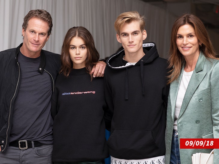 presley gerber with Cindy crawford, rande gerber, and kaia gerber getty