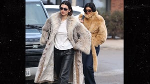 Kylie & Kendall Jenner Wearing Fur Coats In Aspen