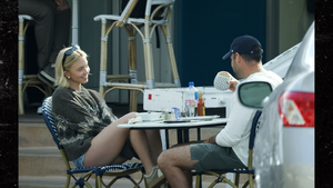 sydney sweeney scooter braun backgrid 3