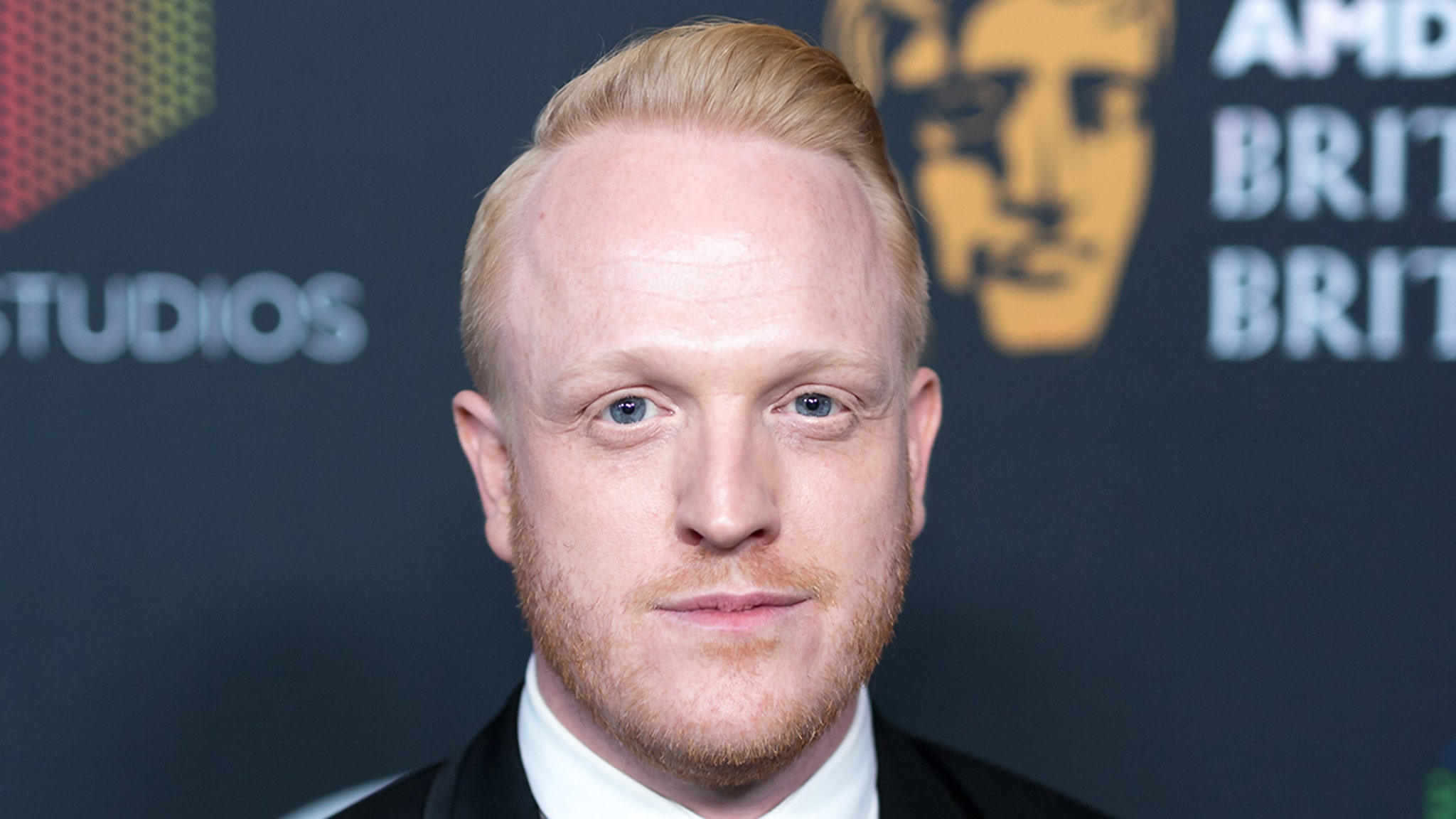 'Twin Peaks' Actor Owain Rhys Davies Dies Suddenly at 44, Family Confused