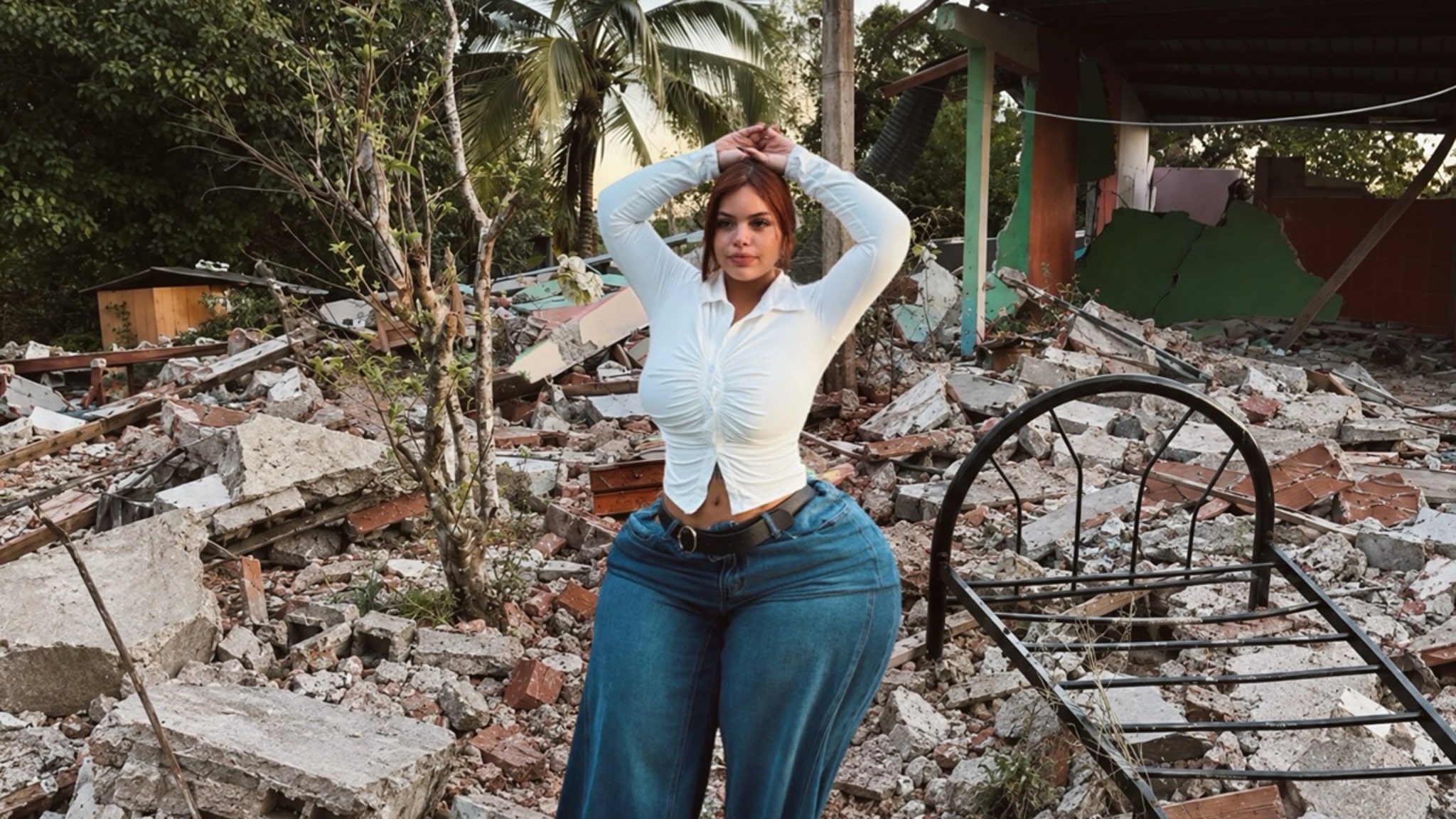 Gracie Bon Ripped for Posing Amid Panama Earthquake Damage