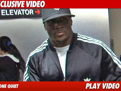 0911_reggie_bush_video_tmz