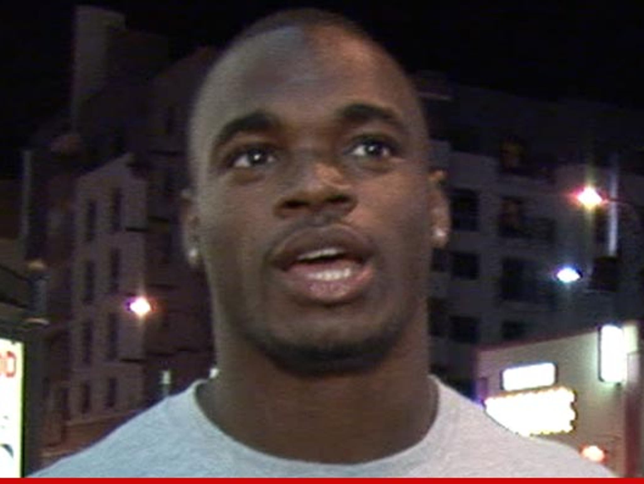 Adrian Peterson says he apologized to son, 'would run through brick wall'  for kids 