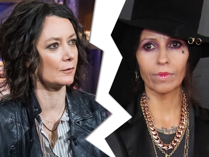 1227-Sara-Gilbert-and-Linda-Perry-getty