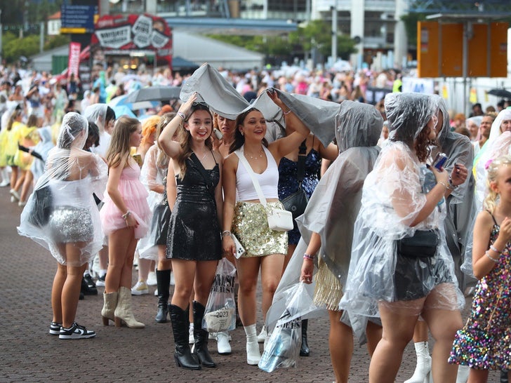 Taylor Swift Fans Brave The Rain In Australia