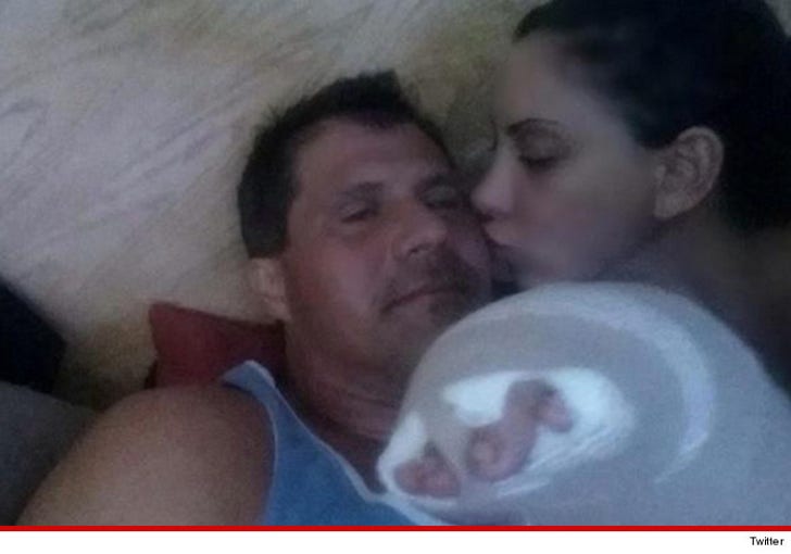 Jose Canseco -- Cops Investigate Shooting No Foul Play :: 1029-jose-canseco-twitter-4