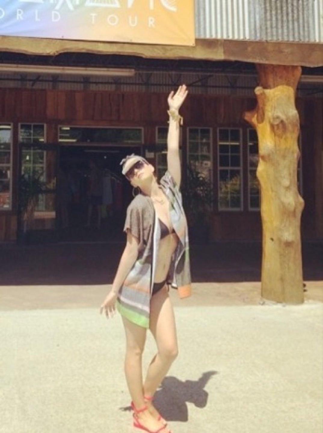 0301_katy_perry_hot_instagram_11