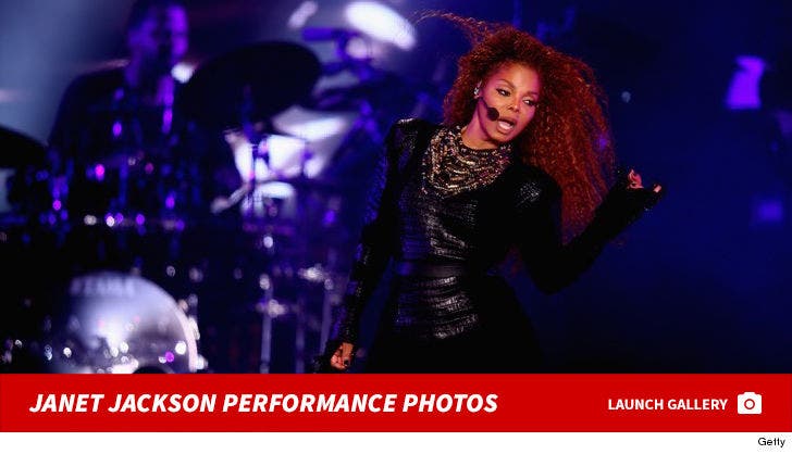 Janet Jackson Performance Photos