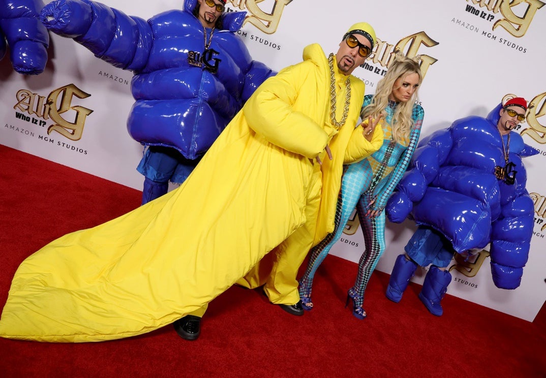 1015 Sasha Baron Cohen Who Iz I 4