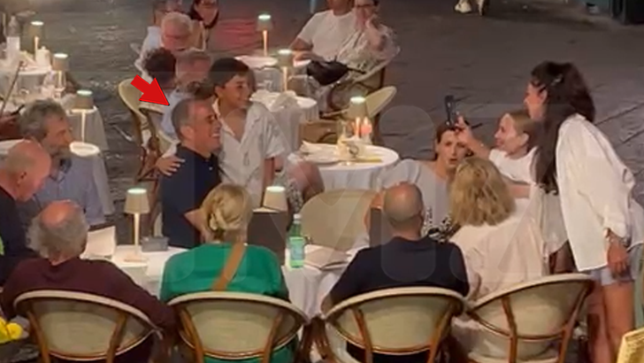 Jerry Seinfeld, Larry David ve Amy Schumer ile İtalya'da Yemek Yerken